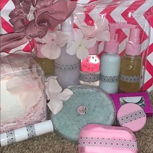 Homemade Hemp Cosmetics Bath Bomb Lashes lips eyes